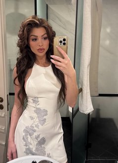 Vivienne - escort in Hong Kong Photo 15 of 15