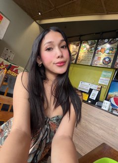 Vivienne - Transsexual escort in Cebu City Photo 3 of 5