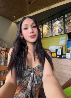 Vivienne - Transsexual escort in Cebu City Photo 5 of 5