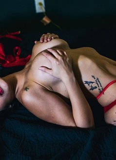 Vivienne Salopette - escort in Saint-Étienne Photo 7 of 9
