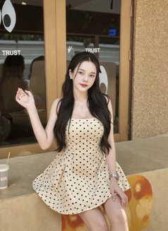 Vivii - escort in Taipei Photo 1 of 6