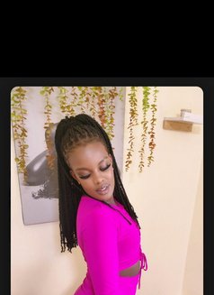 Vivy - puta in Nairobi Photo 1 of 1