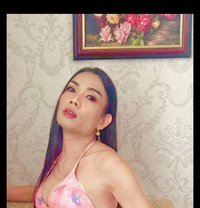 Vivy Vivy - masseuse in Dubai