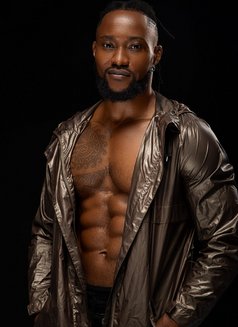 Vixason - Male escort in Nairobi Photo 9 of 9