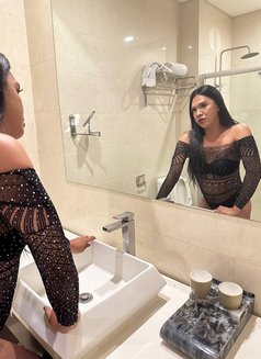 Vixen Amanda - Transsexual escort in Singapore Photo 5 of 6