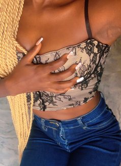 Vixen - escort in Port Harcourt Photo 2 of 4