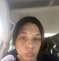 Vixie - escort in Maldives