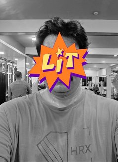 VK - Real meet at Bangalore - Acompañantes masculino in Bangalore Photo 2 of 2