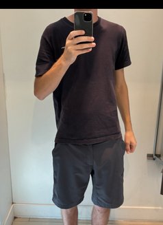 Vlad - Male escort in Cologne Photo 4 of 5