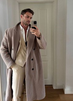 Vlad - Male escort in Dubai Photo 5 of 5