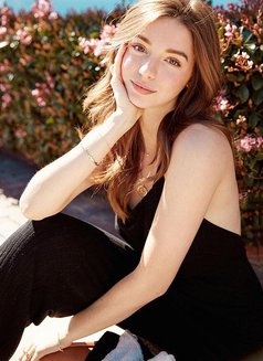 Vlada - escort in Singapore Photo 4 of 5