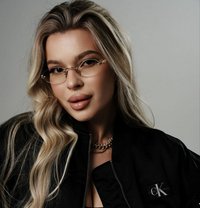 Vladda - escort in Beirut