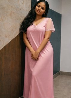 Vndu - escort in Hyderabad Photo 1 of 2