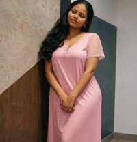 Vndu - escort in Hyderabad Photo 1 of 2