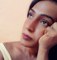 Vomika - Transsexual escort in Hyderabad