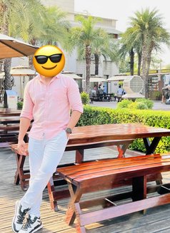 Vron - Male escort in New Delhi Photo 3 of 3