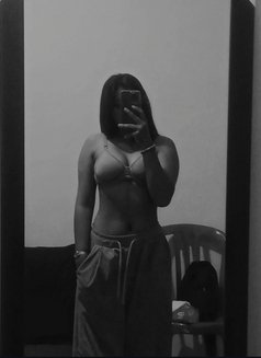 Vrushali - escort in Chandigarh Photo 3 of 3