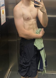 Vsevolod - Male adult performer in Pattaya Photo 6 of 7