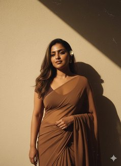 VVIP 5* Escort - escort in Kolkata Photo 1 of 4