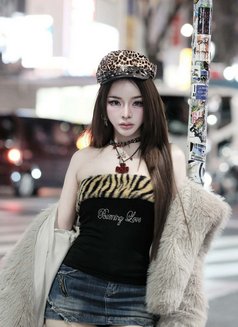 Vvip - escort in Taipei Photo 1 of 15