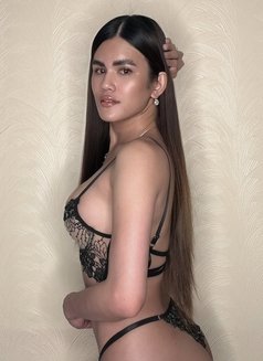 VVIP Cassandra - Transsexual escort in Dubai Photo 5 of 20