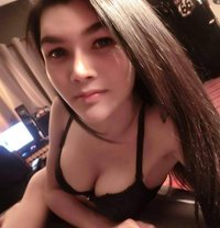 vvip have big Dick & Popper - Transsexual escort in Khobar Photo 3 of 6