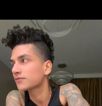 Romance 🤍 Vvip’s Only - Acompañantes masculino in Dubai