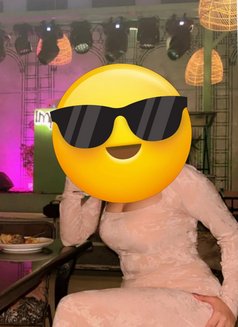 VVIP Service - puta in Kolkata Photo 1 of 3