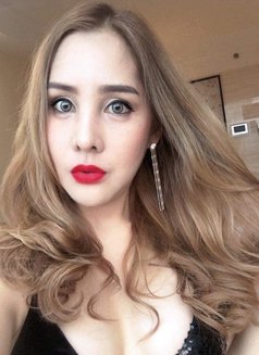 VVIP sexy lady - puta in Hyderabad Photo 2 of 12