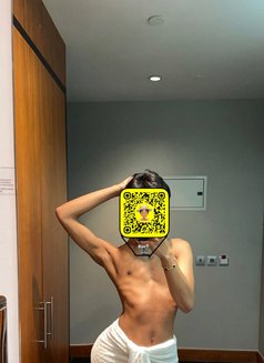 Vvip Sweet Bottom - Acompañantes masculino in Kuwait Photo 4 of 6