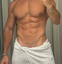 Vvv_Vip - Acompañantes masculino in Dubai