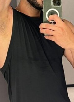 V_MUSCL - Male escort in Dubai Photo 2 of 7