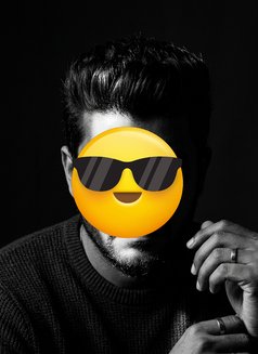 Vvvv - Male escort in Bangalore Photo 1 of 2