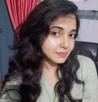 Vyvy - escort in Ajmān