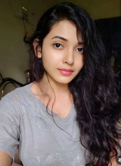 Vyvy - escort in Ajmān Photo 3 of 3