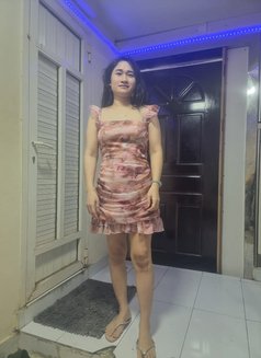 Vyvy - escort in Dubai Photo 3 of 3