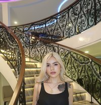 W I L D Jessica - puta in Bangkok Photo 29 of 30