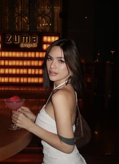 W I L D Jessica - puta in Bangkok Photo 29 of 30