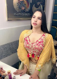 Wafiy Khan - Acompañantes transexual in New Delhi Photo 4 of 17