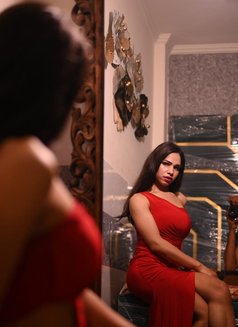 Wafiy Khan - Acompañantes transexual in New Delhi Photo 10 of 17