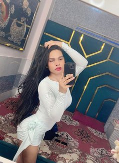 Wafiy Khan - Transsexual escort in New Delhi Photo 5 of 25