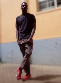 Wafula 4 Massage - Male escort in Nairobi Photo 3 of 4