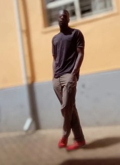Wafula 4 Massage - Acompañantes masculino in Nairobi Photo 1 of 2