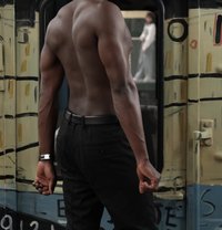 Wakanda - Acompañantes masculino in Taipei