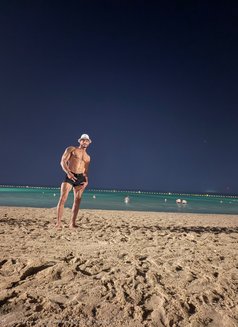 Wakwak - Male escort in Dubai Photo 8 of 8