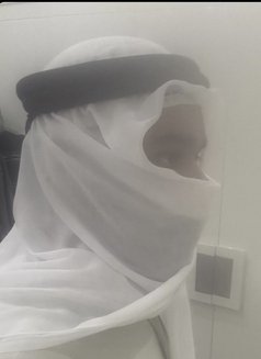 Dubai Slave for Ladies - Acompañantes masculino in Dubai Photo 4 of 9