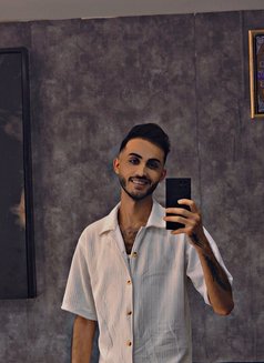 Walid for men ,women and couples - Male escort in Abu Dhabi Photo 3 of 8