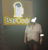 Wandering Bee - escort in Mumbai