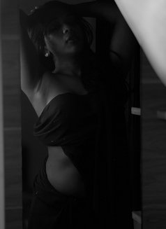 Virtual sessions only - Acompañantes transexual in Kochi Photo 6 of 6