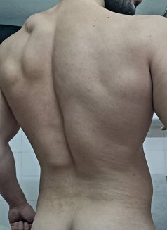 Was. D - Acompañantes masculino in Beirut Photo 2 of 3